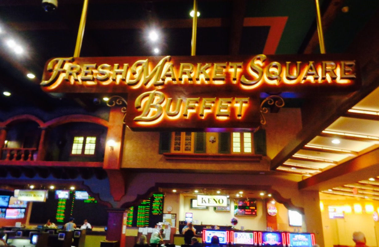Fresh Market Square Buffet