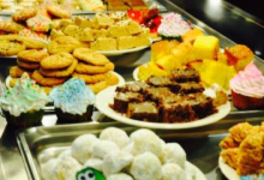 August Moon美食图片