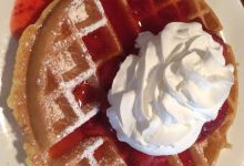 Broken Yolk Cafe美食图片