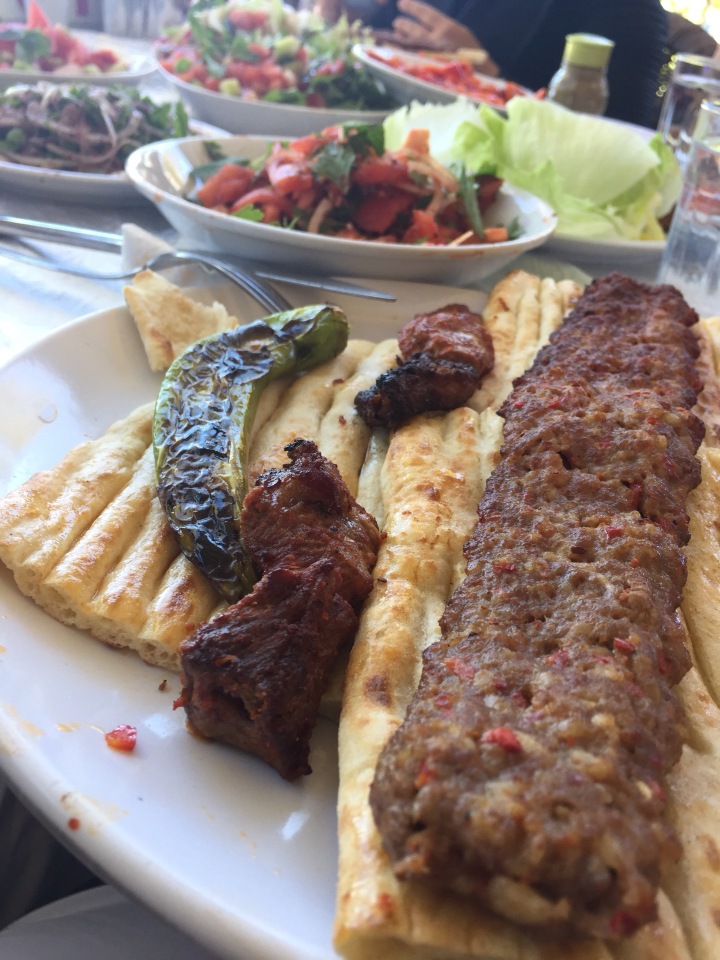 Kurttepe Piknik餐厅图片