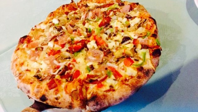 Pepperoni pizza餐厅图片