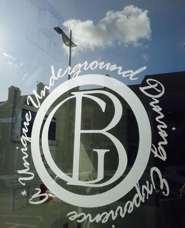 Underground Dining餐厅图片