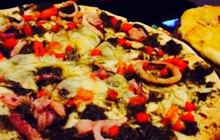 Roast Chicken & Pizza Meteran餐厅图片