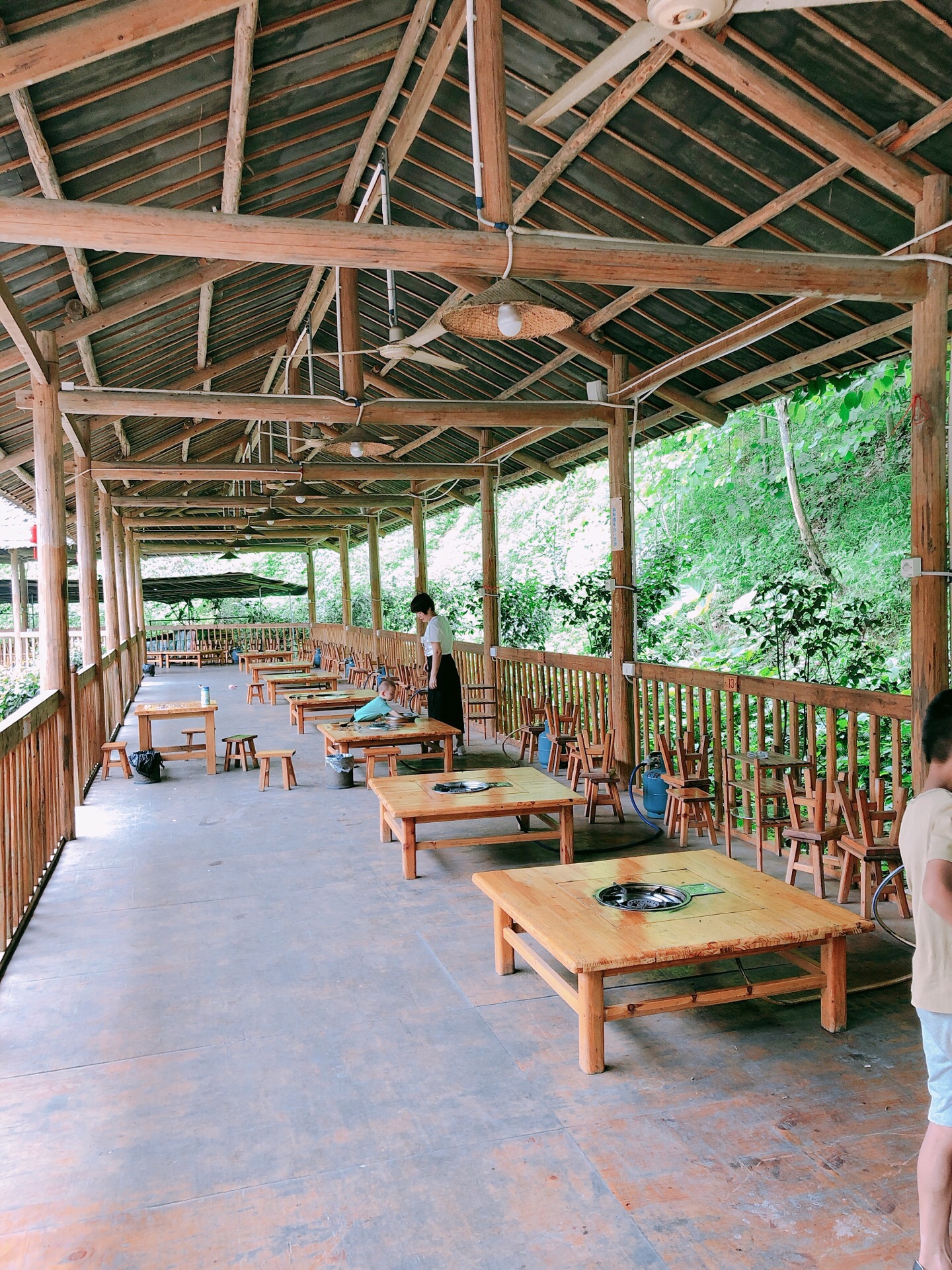那条沟少数民族风情山庄