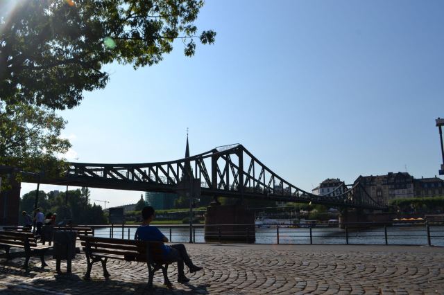 鐵橋