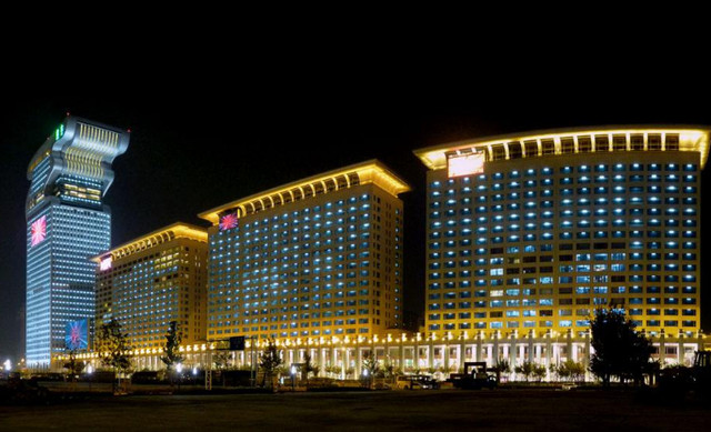 宝爹宝妈带队北京三日游:登不一样的长城,品北京地方小吃,拍盘古七星夜景!