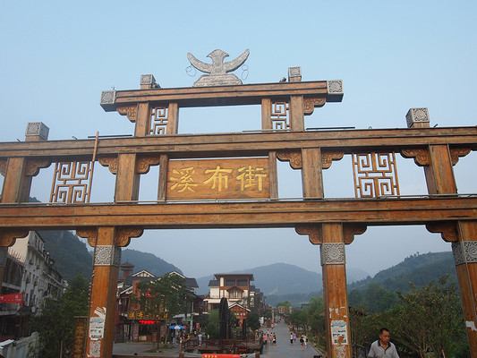 到溪布街，来一场神秘的湘西文化之旅