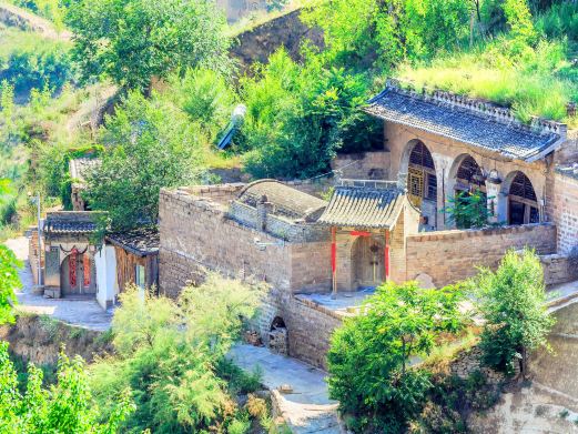 李家山村