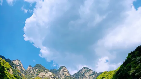 玉山藍河風景區
