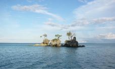 圣母礁岩-马莱-多多