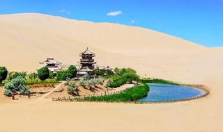 梦回敦煌赏沙漠清泉共存奇观，共赴千年之约！