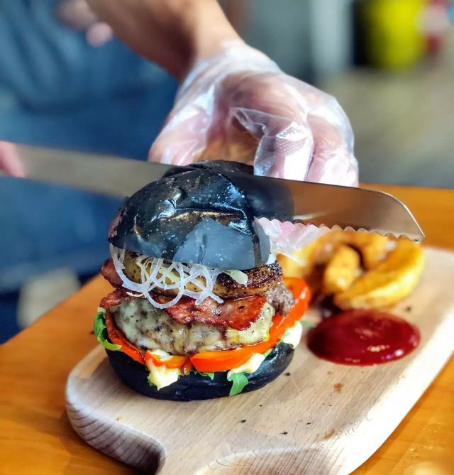 BRAVO BURGER+