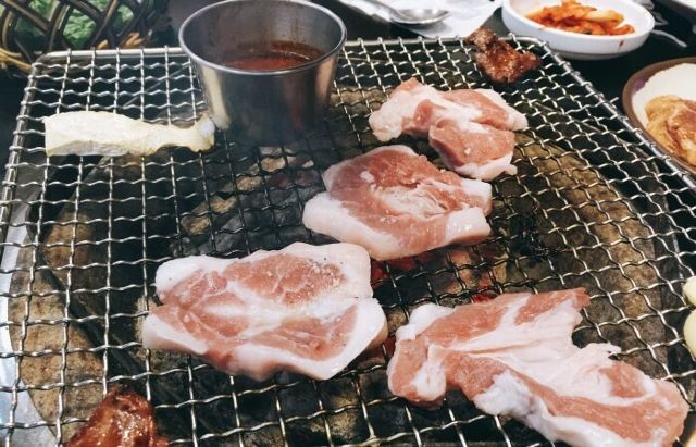 Black Dolphin House (Jeju Main Store)