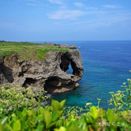 日本冲绳县万座毛+冲绳美丽海水族馆+首里城+国际通3日2晚私家团