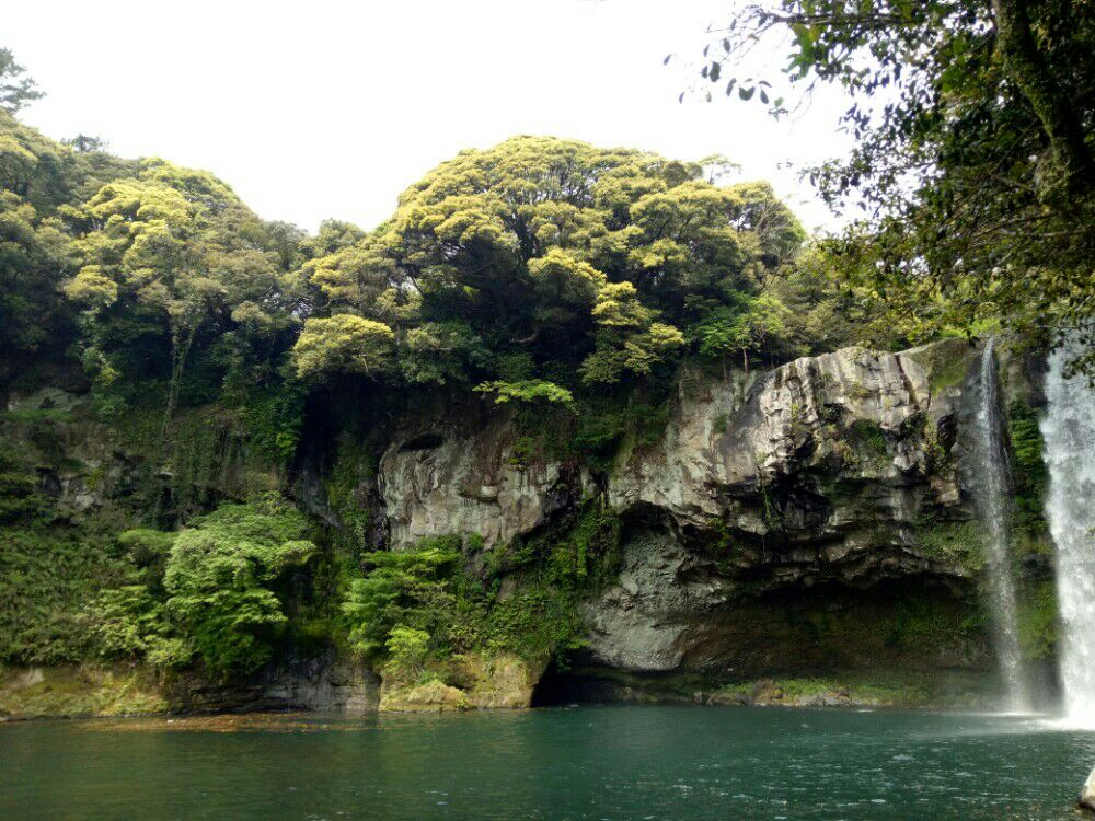 韩国 济州岛 天池潤瀑布