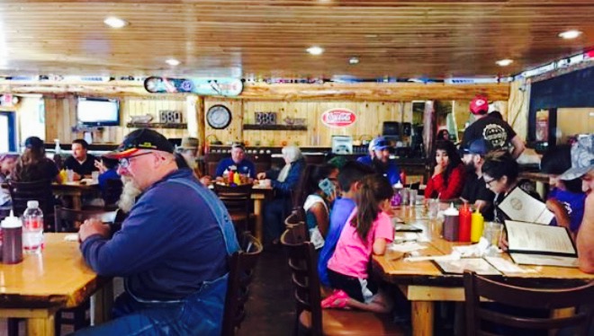 SmokeHouse BBQ餐厅图片