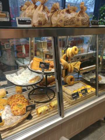 梁师傅烘焙(解放北路店)