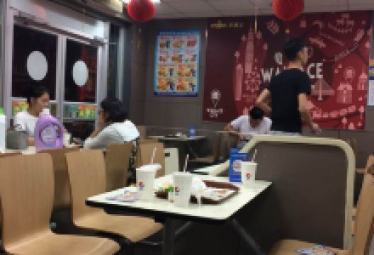 华莱士·全鸡汉堡(政法学院店)美食图片