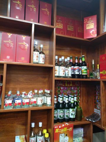 万聚铜锅涮羊脊骨