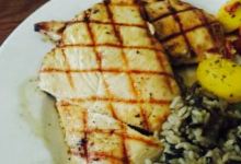 Buffalo Point Steakhouse & Grill美食图片