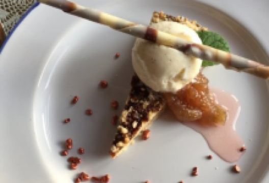 Bjargarsteinn mathus美食图片