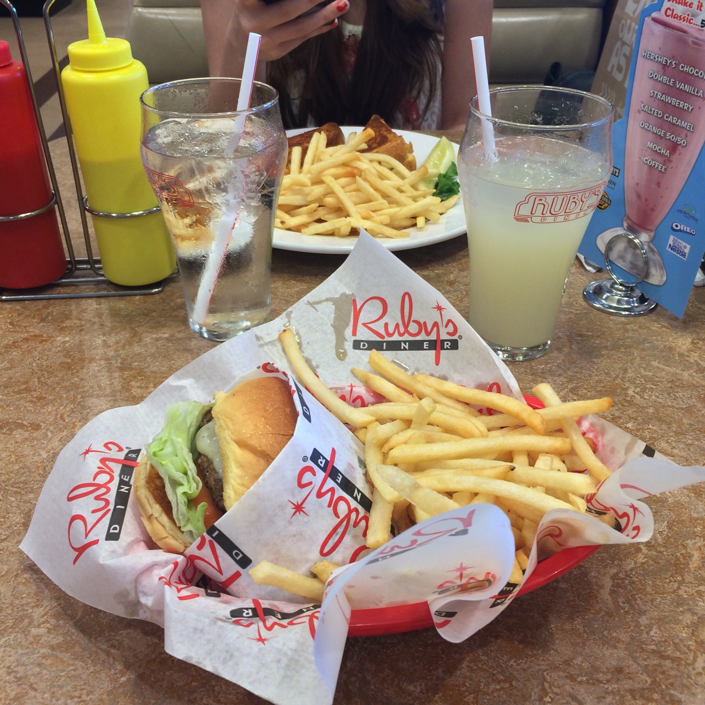 Ruby's Diner South Coast Plaza餐厅图片