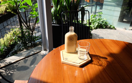 Monsoon Cafe