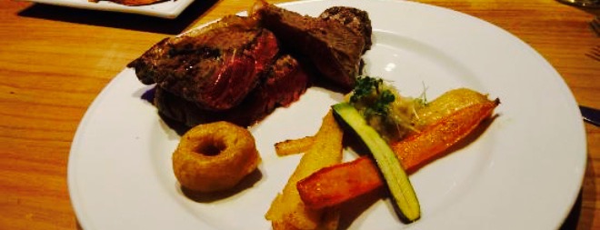 Riverside Steakhouse餐厅图片