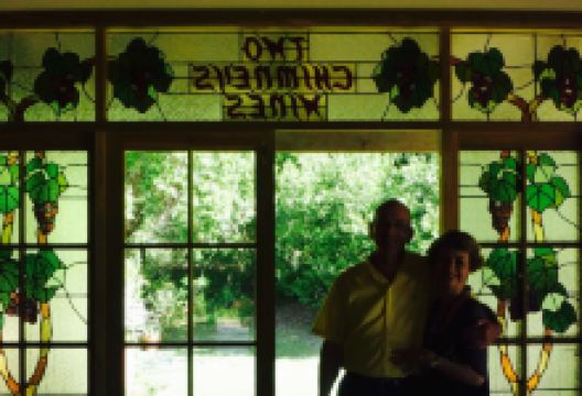 Two Chimneys Vineyard美食图片