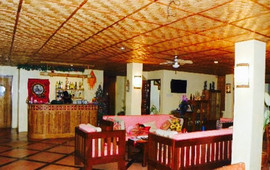 La Luna Beach Resort