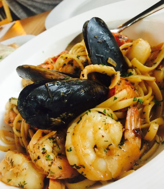 Emporio Lounge and Grill餐厅图片