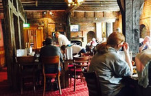 The Battesford Court餐厅图片