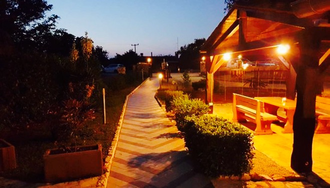 Louie Louise Restaurant & Cocktails餐厅图片