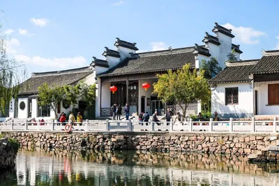 陆巷古村