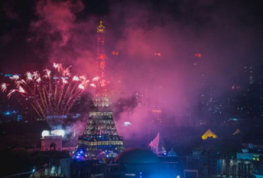 大梅沙+地王观光+中英街+深圳湾公园一日游【深圳纯玩一日游】【[安心出游]本店自营出团，放心选择！2人以上市区上门接，免去出行烦恼。】