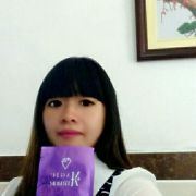 潭边槐树淡淡花香