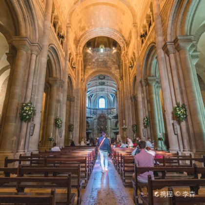 葡萄牙波尔图+里斯本+辛特拉+埃武拉+莱罗书店+佩纳宫10日9晚拼小团