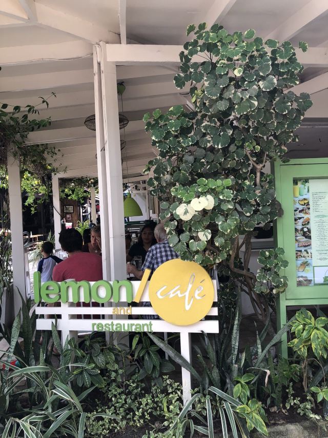 Boracay's D'Mall