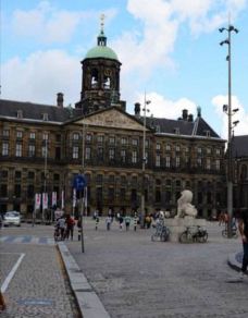 水坝广场-阿姆斯特丹-ROSE-VIOLET