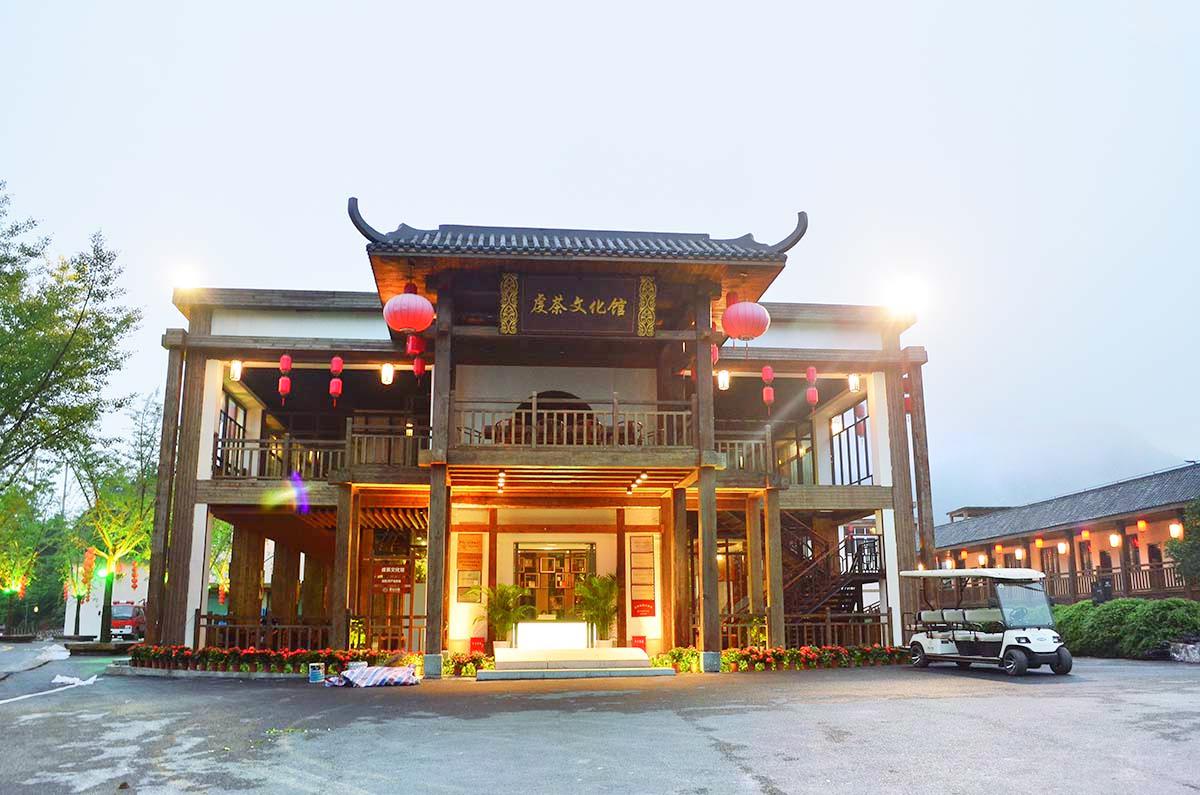 虔心小镇