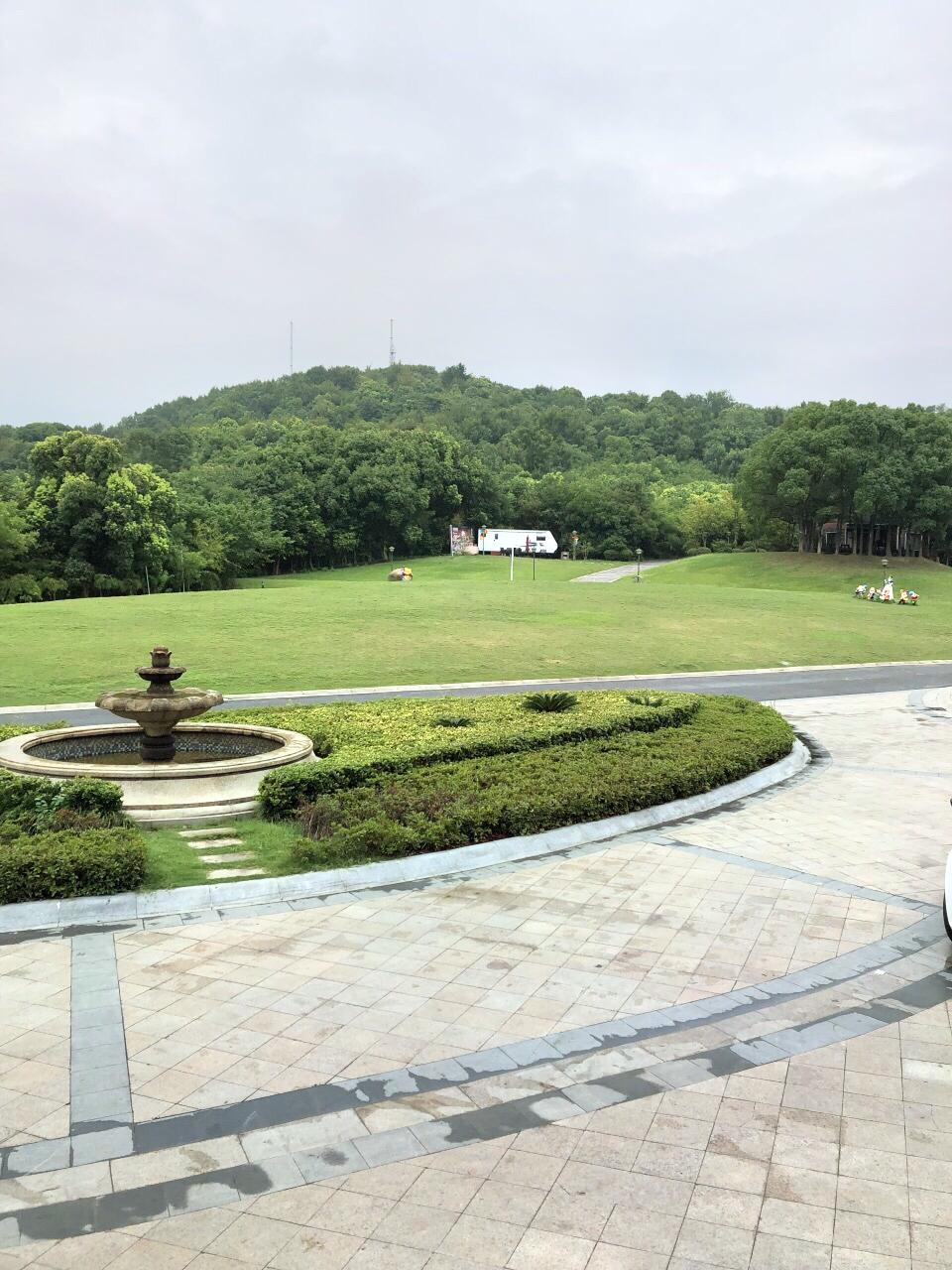 途居芜湖龙山露营地灯光节