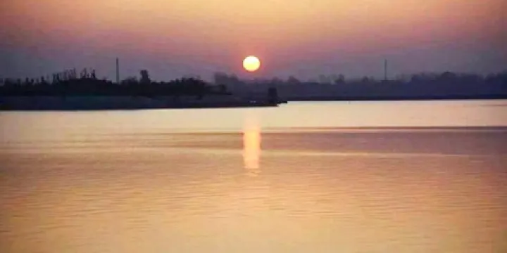 鄢陵鶴鳴湖國家濕地公園