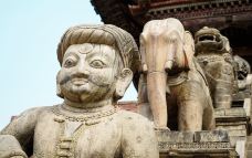 尼亚塔波拉神庙-巴克塔普尔-hiluoling