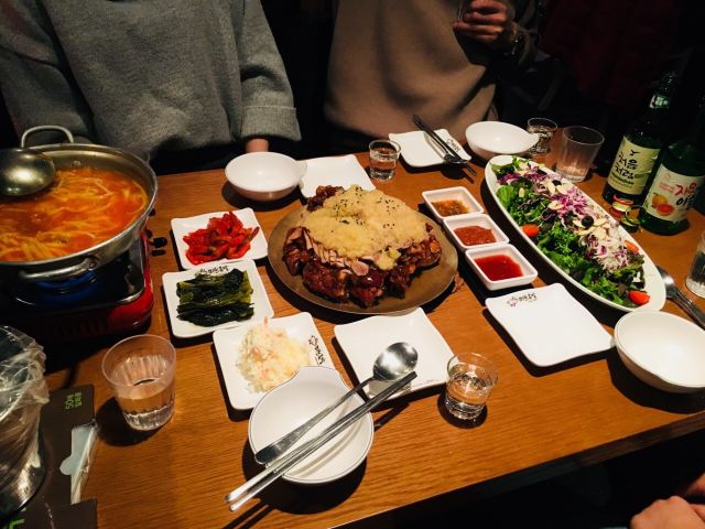 Myth豬蹄(弘大總店)