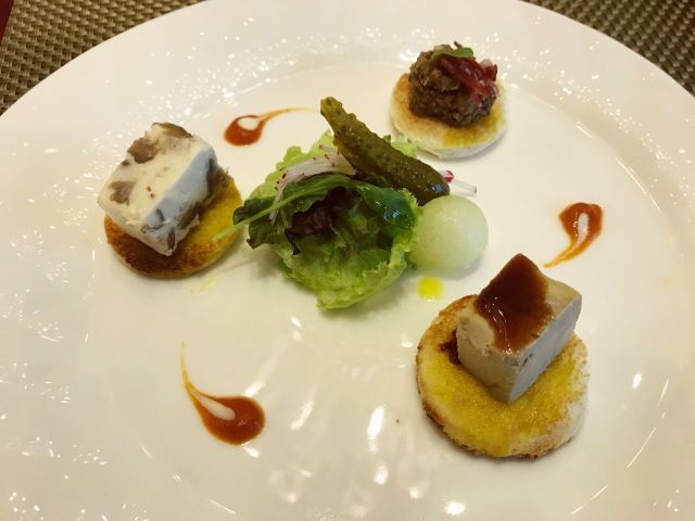 頂鮮101美食美景餐廳