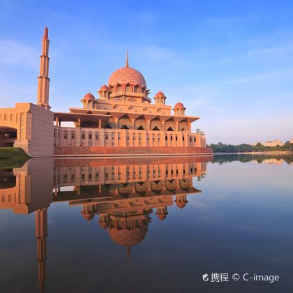 马来西亚吉隆坡粉红清真寺+圣保罗教堂+马六甲海峡一日游