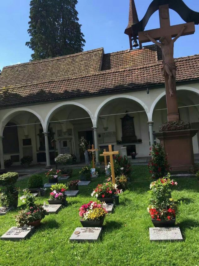 Court Church of St. Leodegar