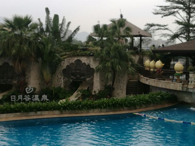 Riyuegu HotSprings Resort