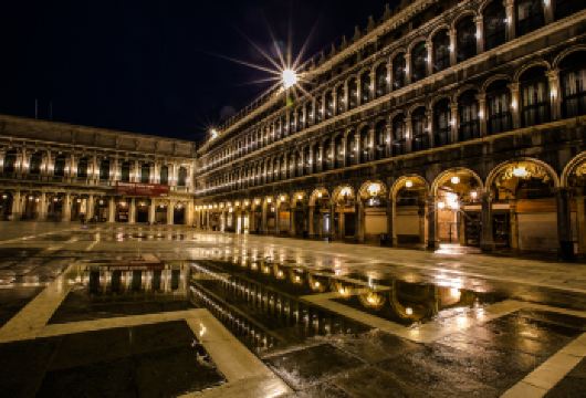 叹息桥+圣马可广场+总督宫+布拉诺岛+威尼斯大运河+里亚托桥【精品包车，私享空间，上门接送，轻松出行】