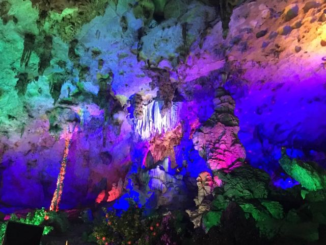 Yiling Cave